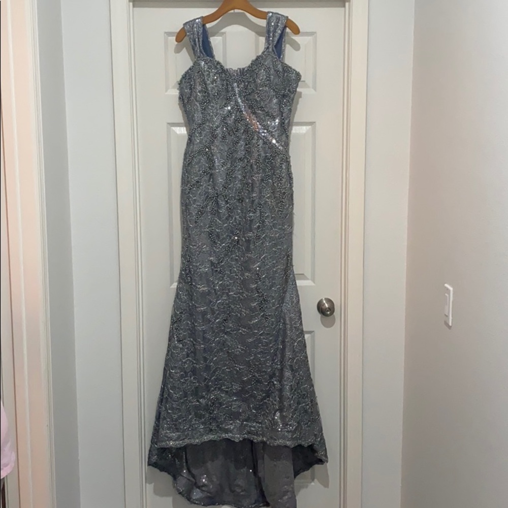 Zircon gown size 16